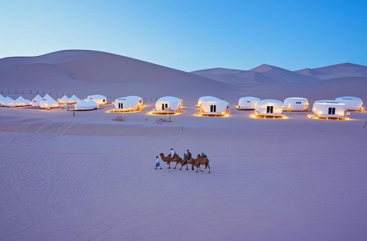 Ming Sha Mountain Wild Hostel Dunhuang Exterior photo